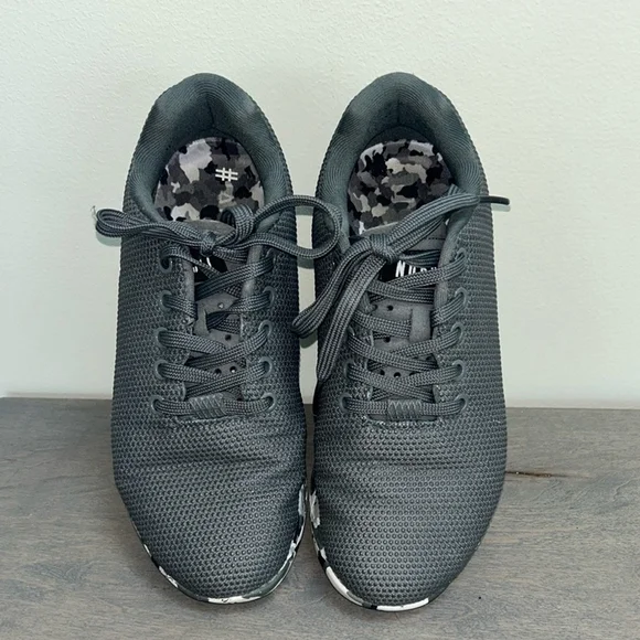 No Bull: Women's Dark Gray Sneakers:Size 7.5 - Picture 2 of 5